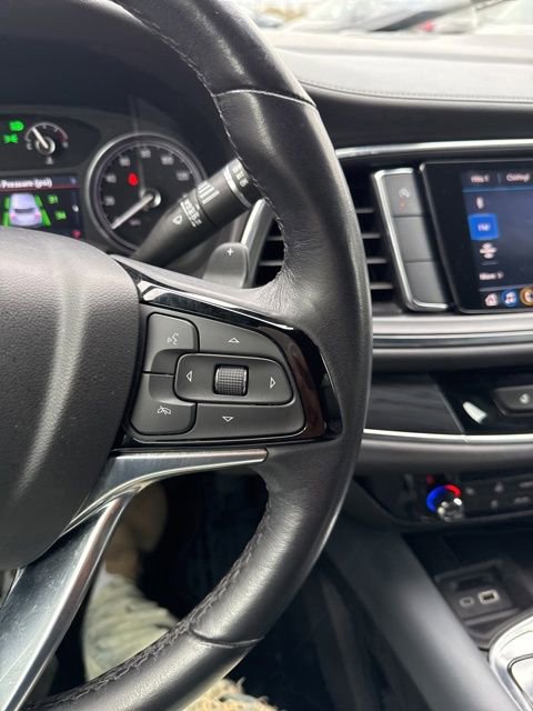 Used 2022 Buick Enclave Essence w/ Sport Touring Edition image 81