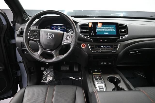 Certified 2025 Honda Passport TrailSport image 11