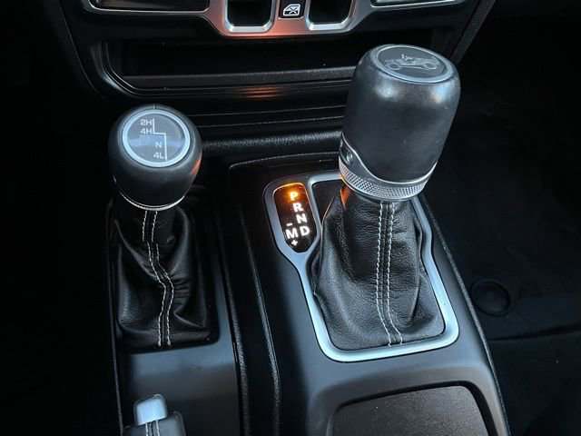 Used 2020 Jeep Wrangler Unlimited Sahara image 17