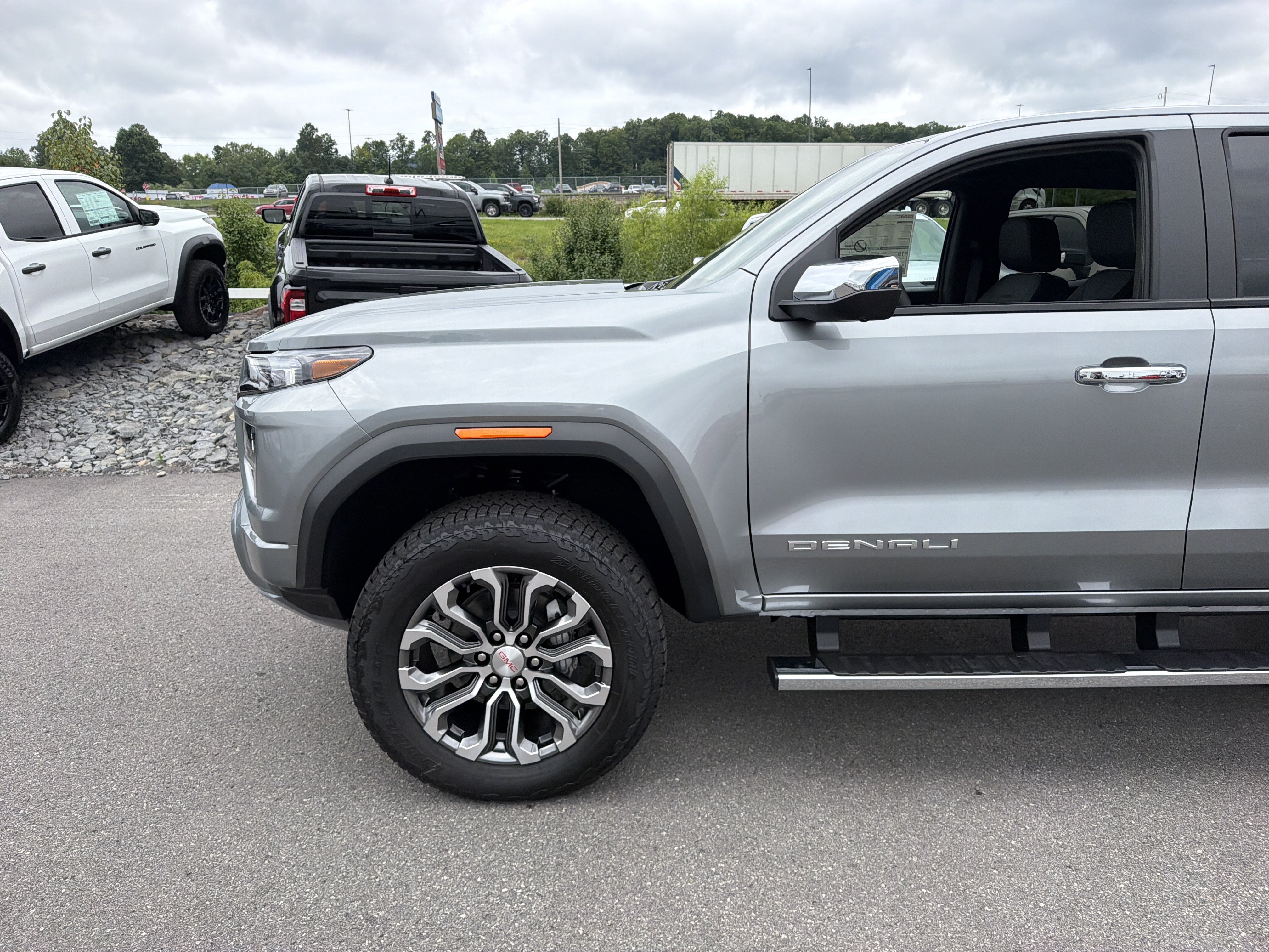 New 2026 GMC Canyon Denali AWD/4WD image 13