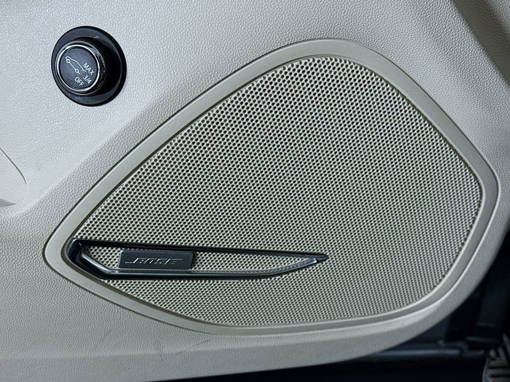 Used 2023 Buick Envision Avenir image 12
