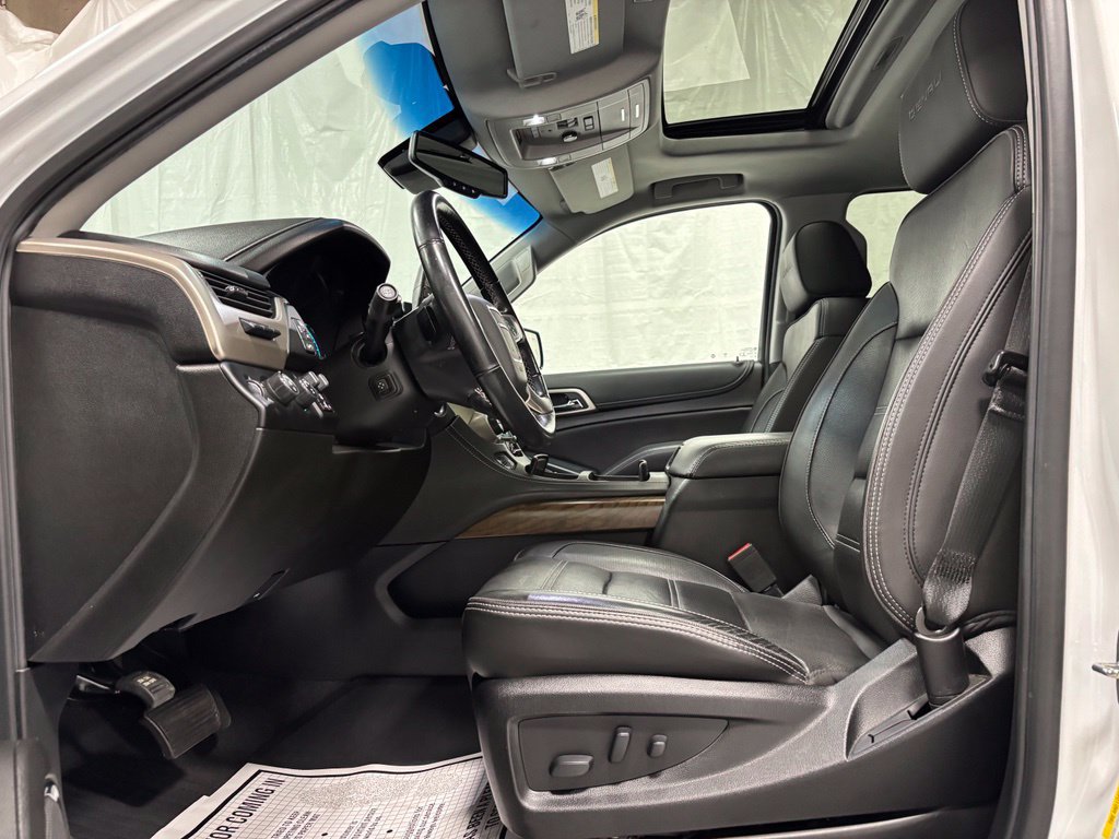 Used 2019 GMC Yukon Denali w/ Open Road Package AWD/4WD image 14