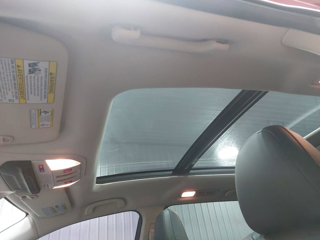 Used 2022 Subaru Ascent Limited w/ Technology Package image 31