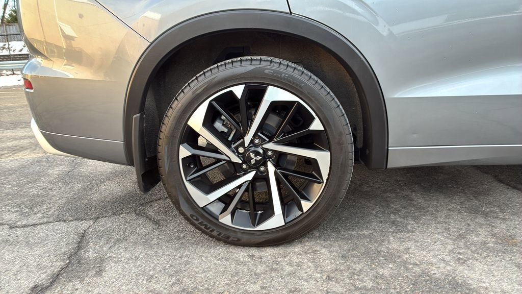 Used 2023 Mitsubishi Outlander SEL image 20