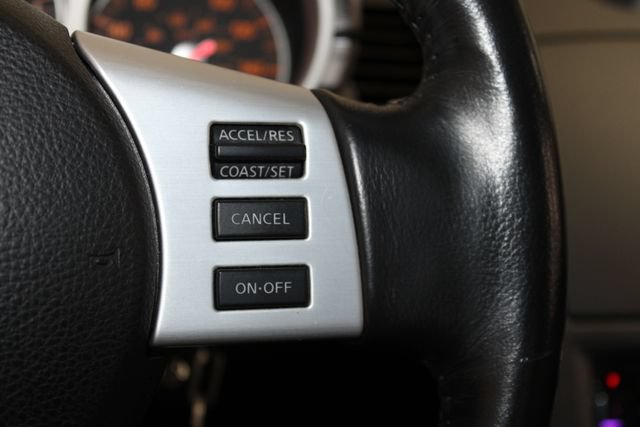 Used 2006 Nissan 350Z Touring w/ (N93) Cargo Convenience Pkg RWD image 36