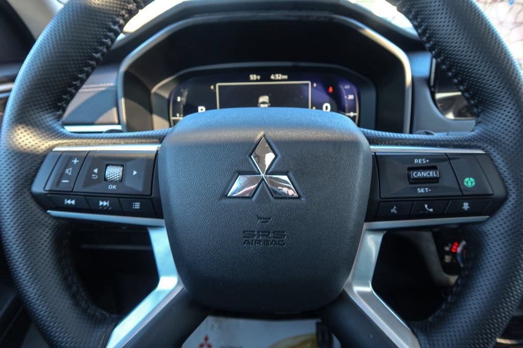 New 2026 Mitsubishi Outlander SEL AWD/4WD image 28