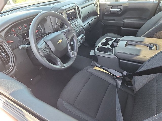 Used 2025 Chevrolet Silverado 1500 Custom image 6