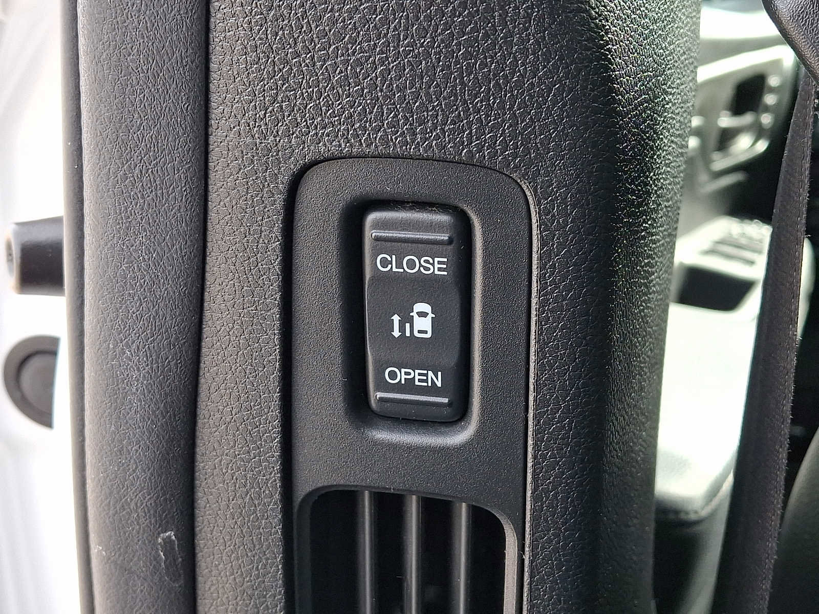 Used 2023 Honda Odyssey Sport image 15