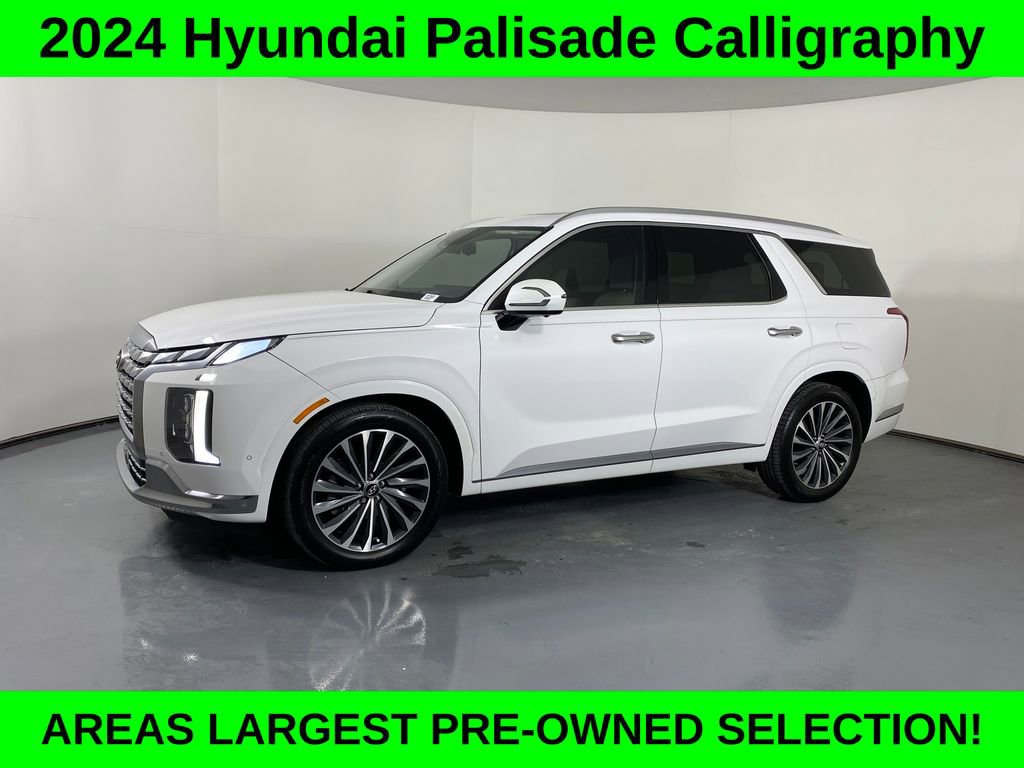 Used 2024 Hyundai Palisade Calligraphy image 3