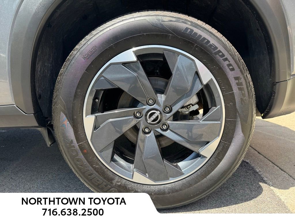 Used 2026 Nissan Rogue SV AWD/4WD image 20