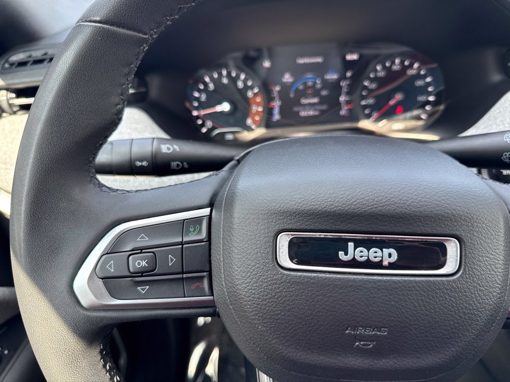 Used 2024 Jeep Compass Latitude AWD/4WD image 26