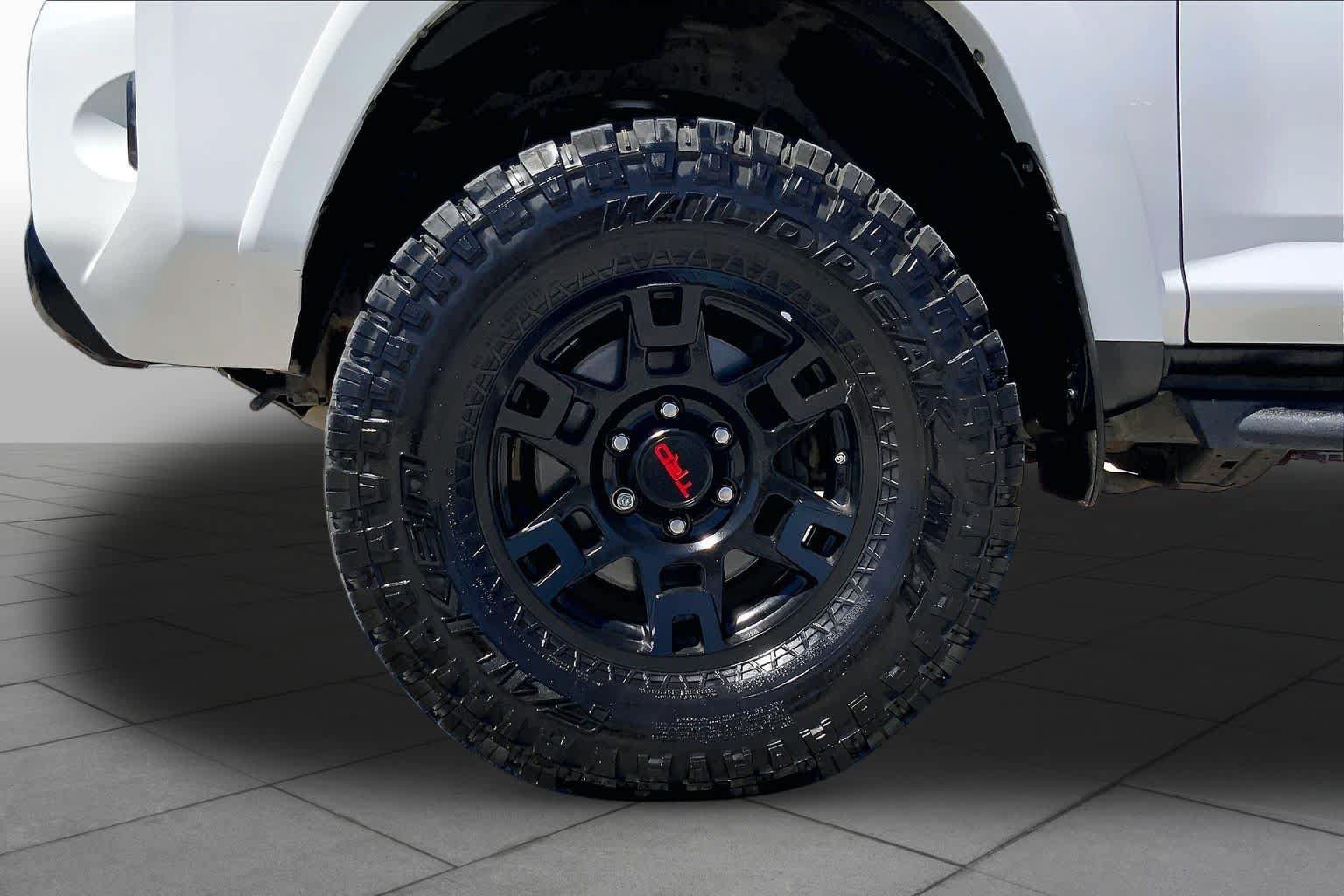 Used 2018 Toyota 4Runner TRD Pro AWD/4WD image 11