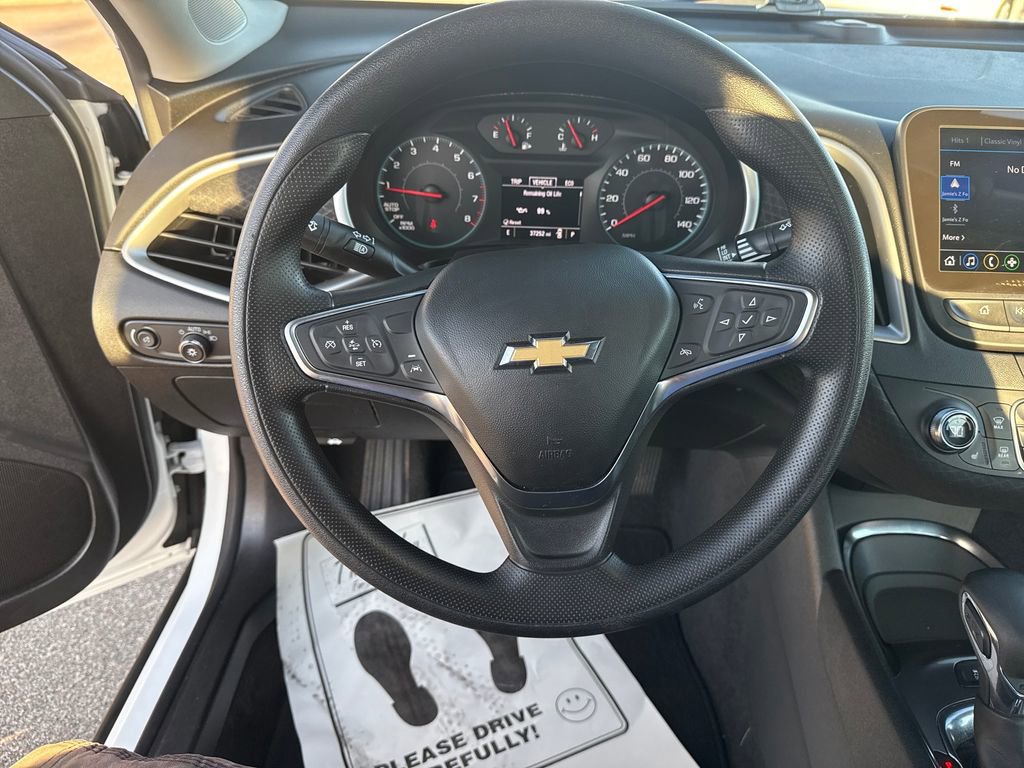 Used 2024 Chevrolet Malibu LT FWD image 19