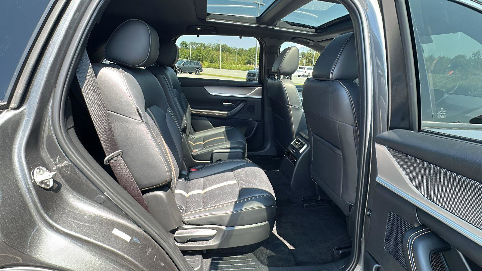 Certified 2024 MAZDA CX-90 Plug-In Hybrid w/ Premium Plus image 22