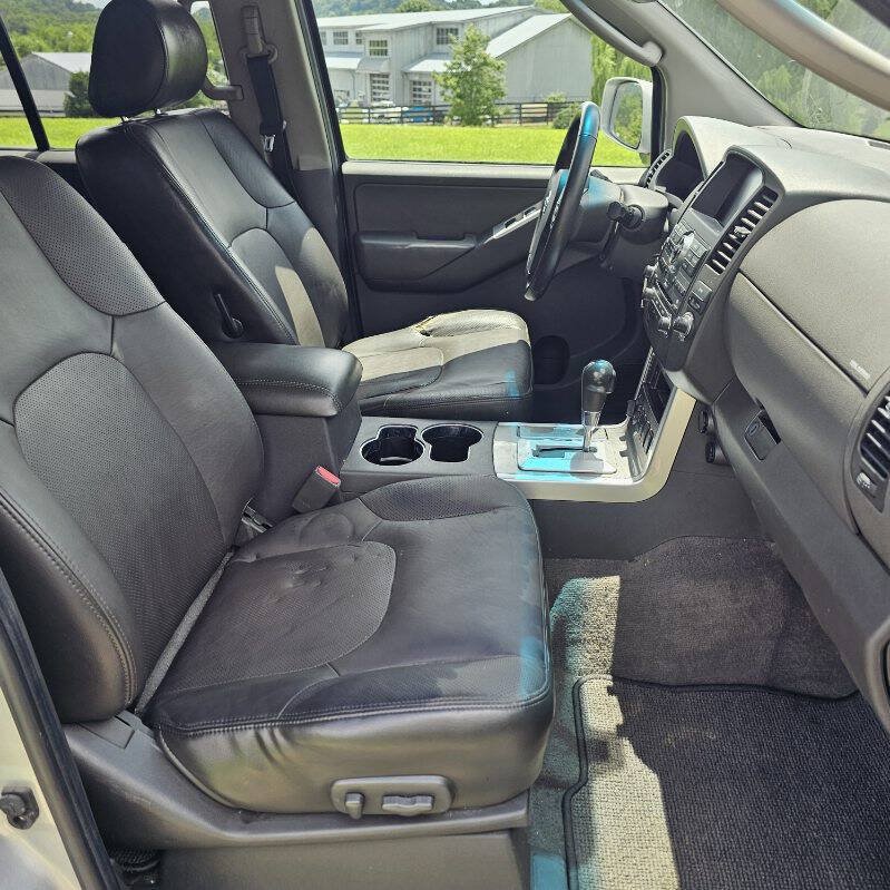 Used 2008 Nissan Pathfinder SE w/ Leather Pkg AWD/4WD image 13