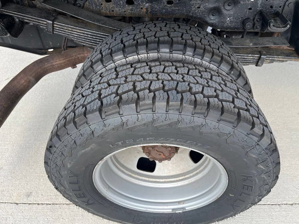 Used 2006 Ford F350 XL AWD/4WD image 11