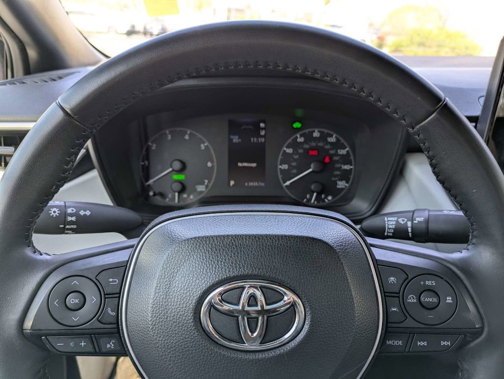Used 2023 Toyota Corolla SE image 35