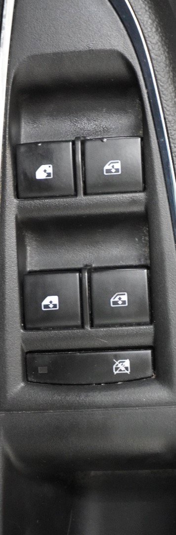 Used 2017 Chevrolet Cruze LT w/ Convenience Package FWD image 25