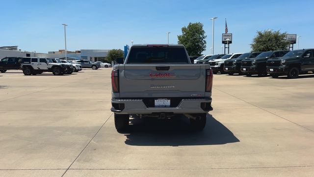 Used 2024 GMC Sierra 2500 AT4 w/ Technology Package AWD/4WD image 7