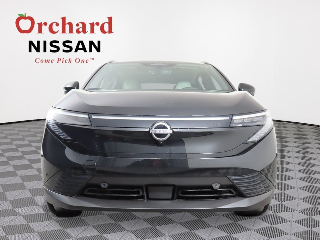 New 2026 Nissan Leaf Platinum+ w/ Floor Mat Package (Platinum+) FWD image 8