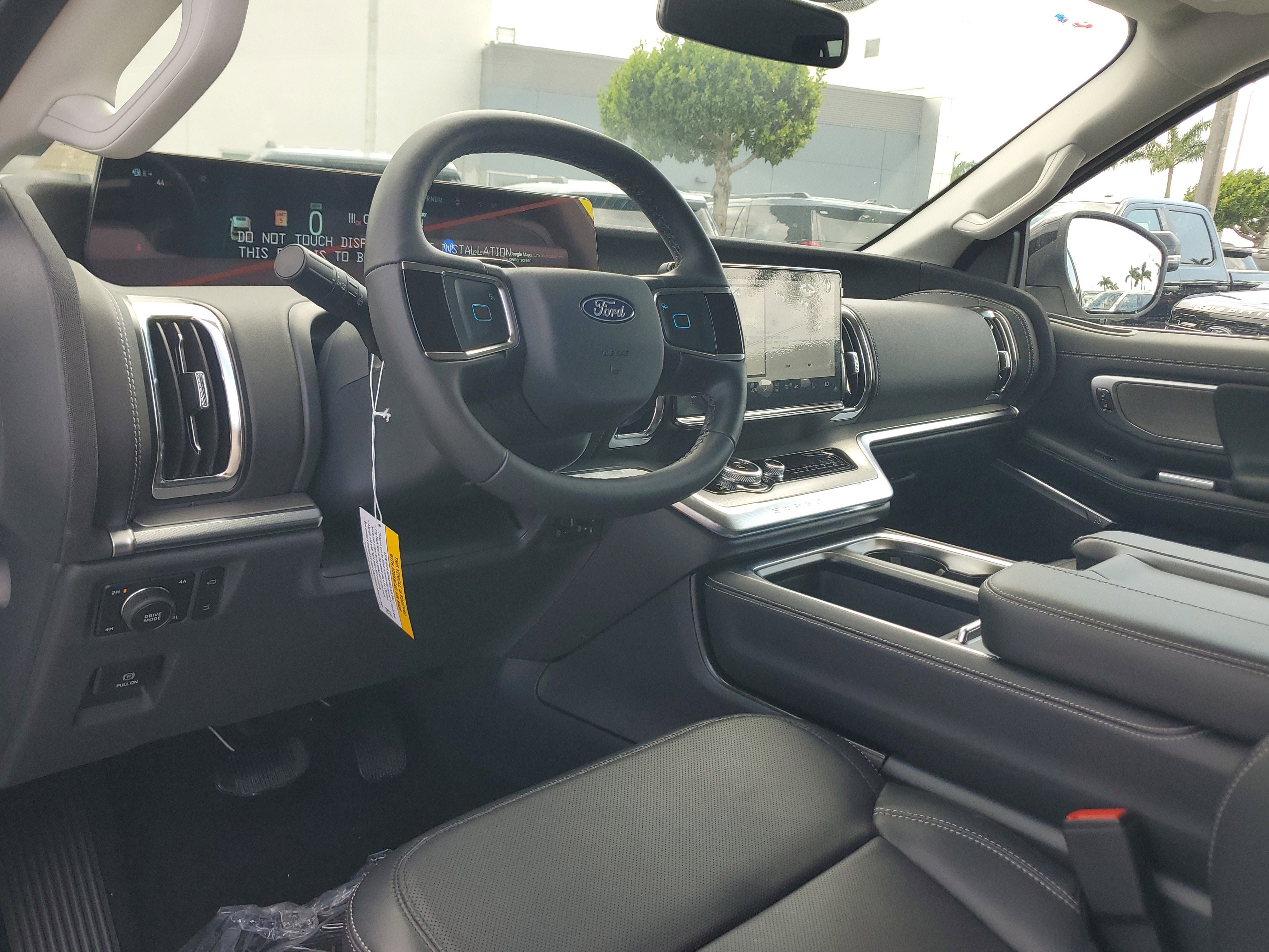 New 2026 Ford Expedition Max Platinum w/ Driver's Package AWD/4WD image 9