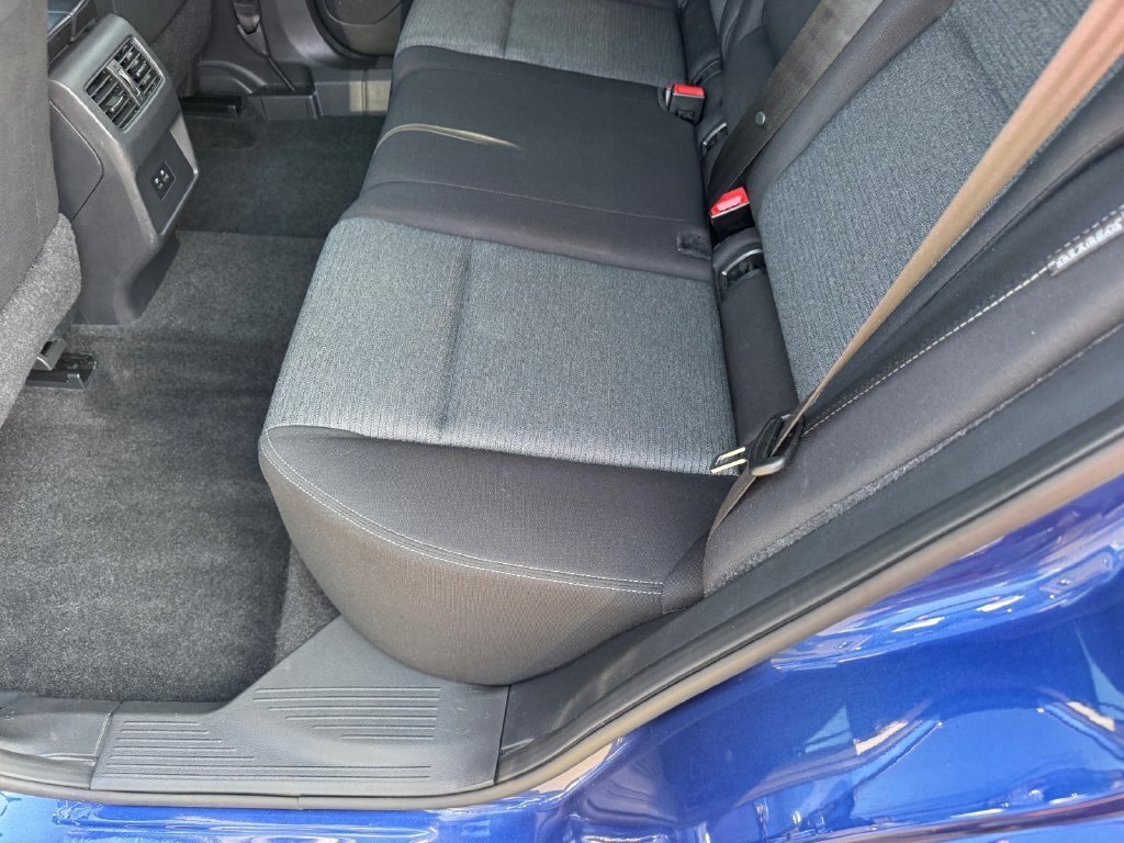 Used 2023 Nissan Rogue SV FWD image 13