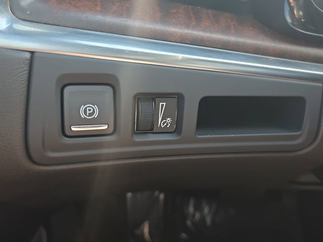 Certified 2023 Cadillac XT5 Premium Luxury AWD/4WD image 27