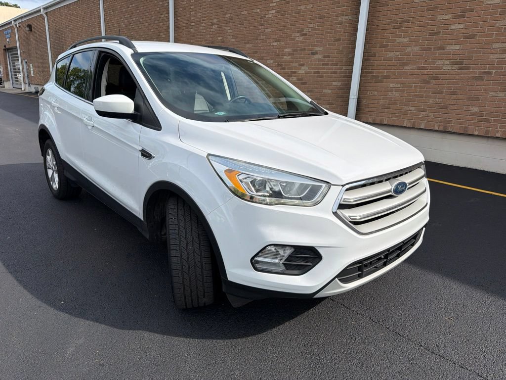 Used 2018 Ford Escape SEL FWD image 4