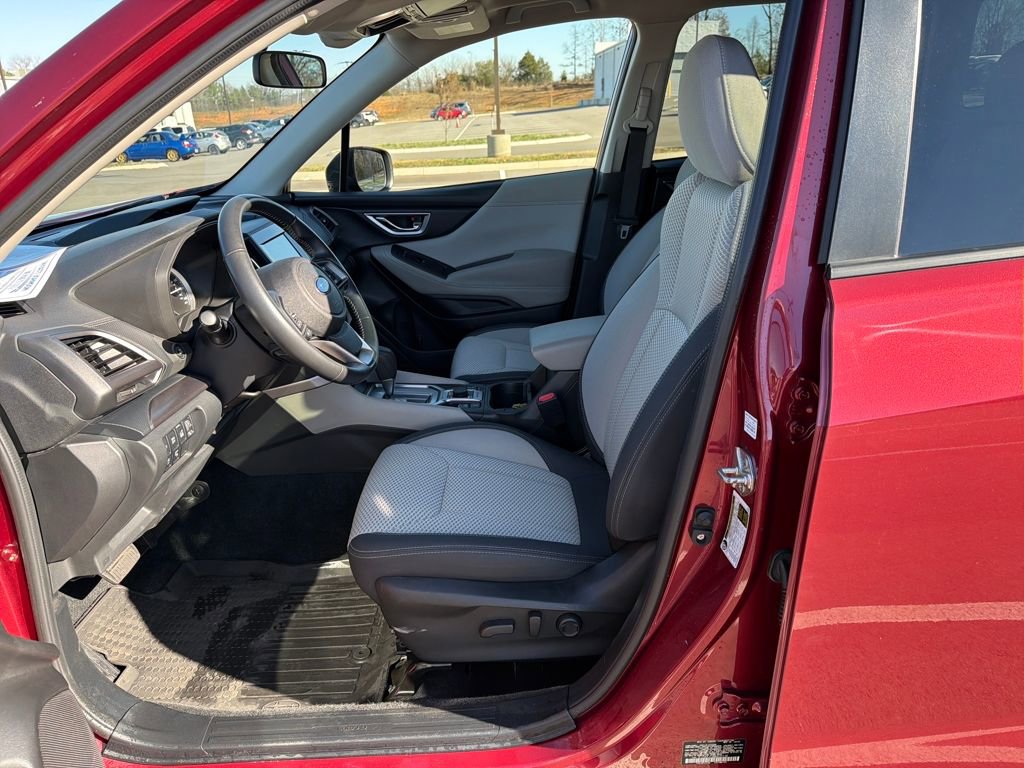 Used 2021 Subaru Forester Premium image 16