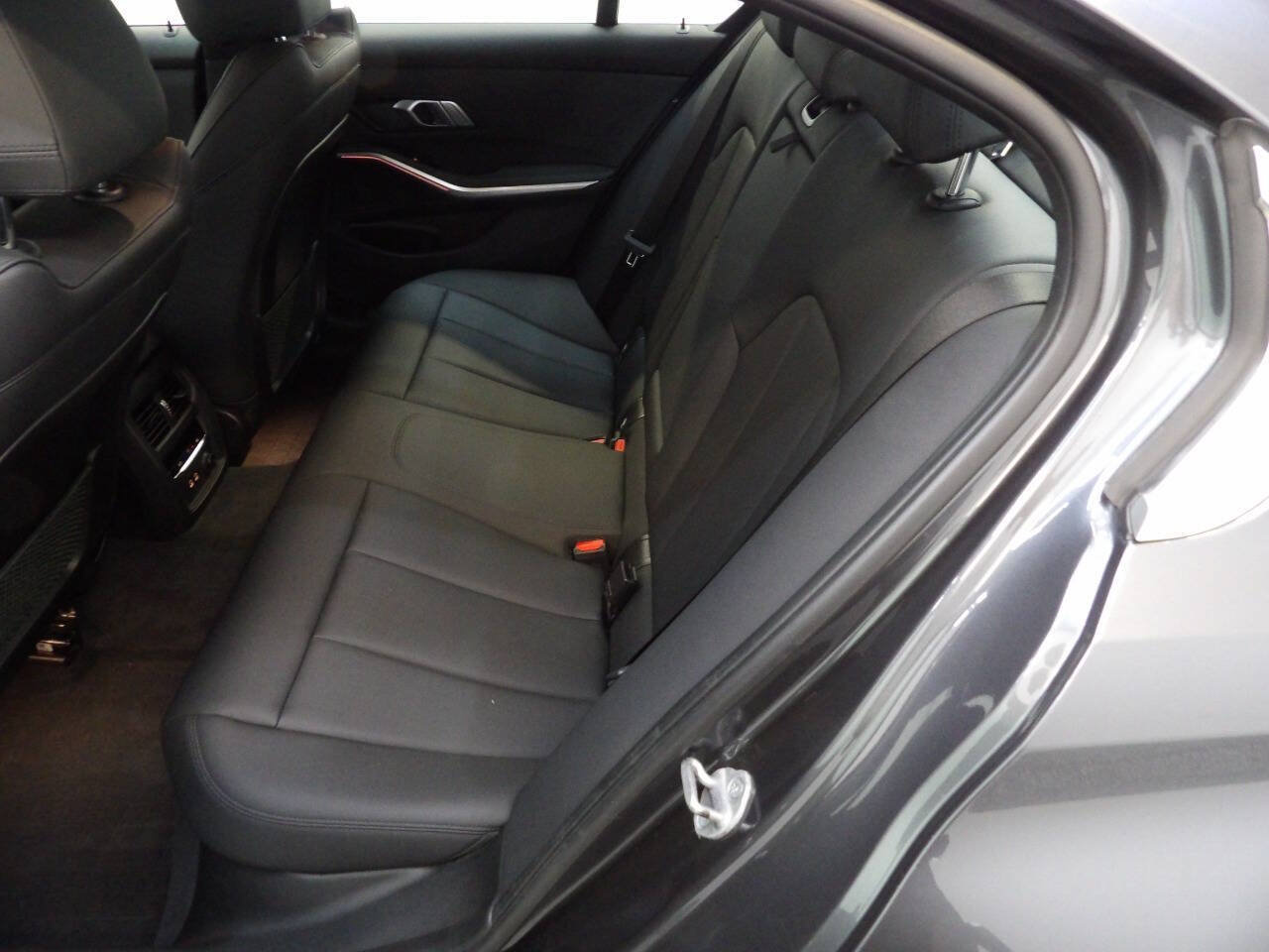 Used 2020 BMW 330i xDrive Sedan w/ Convenience Package AWD/4WD image 10