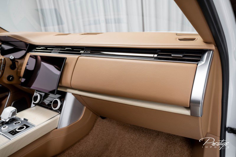 Used 2023 Land Rover Range Rover SV image 44