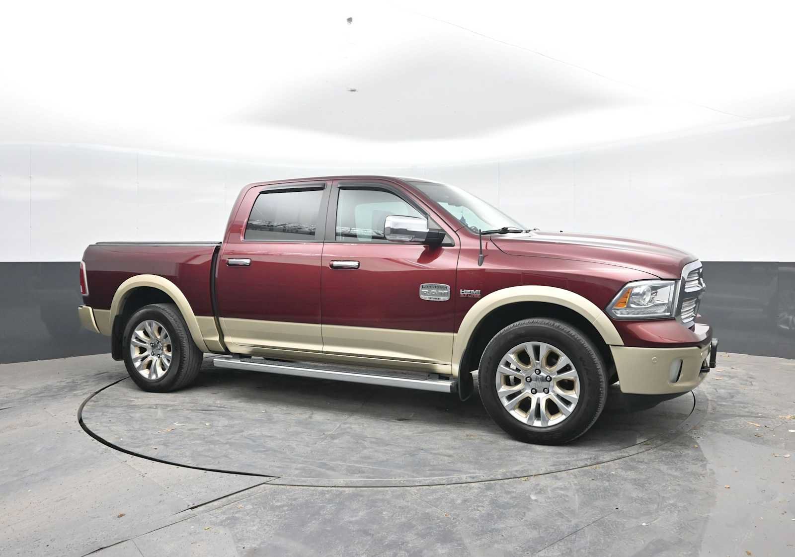 Used 2016 RAM 1500 Laramie Longhorn w/ Convenience Group AWD/4WD image 8