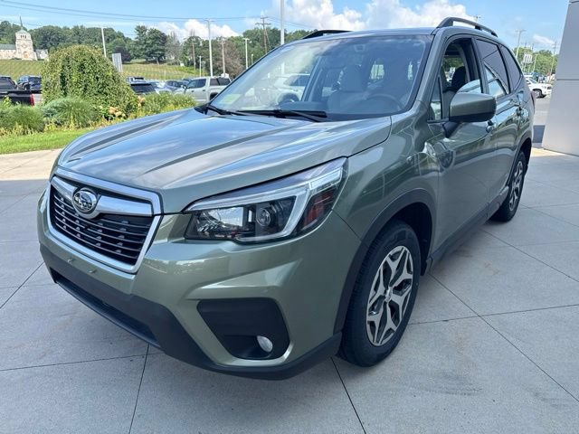 Used 2021 Subaru Forester Premium AWD/4WD image 3
