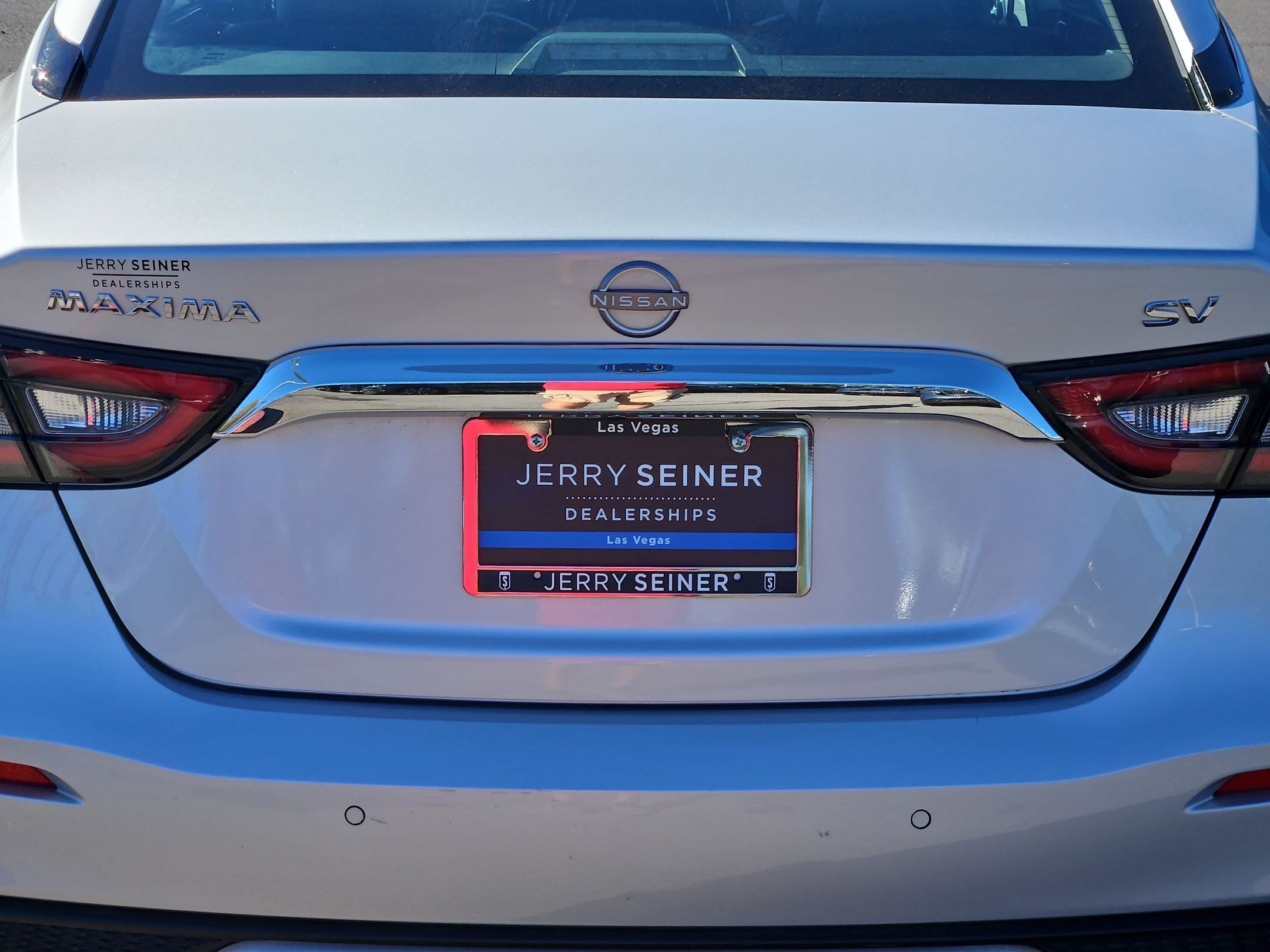 Used 2023 Nissan Maxima SV w/ Floor Mat Group FWD image 13