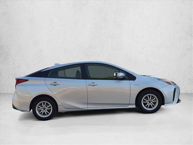 Used 2021 Toyota Prius L Eco FWD image 4