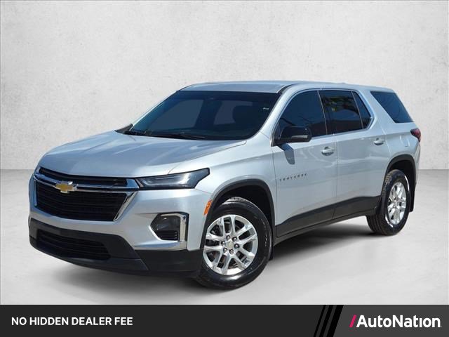 Used 2022 Chevrolet Traverse LS FWD image 1