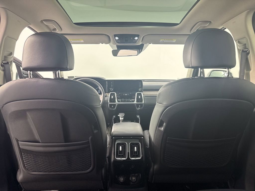 Used 2021 Kia Sorento SX Prestige image 16