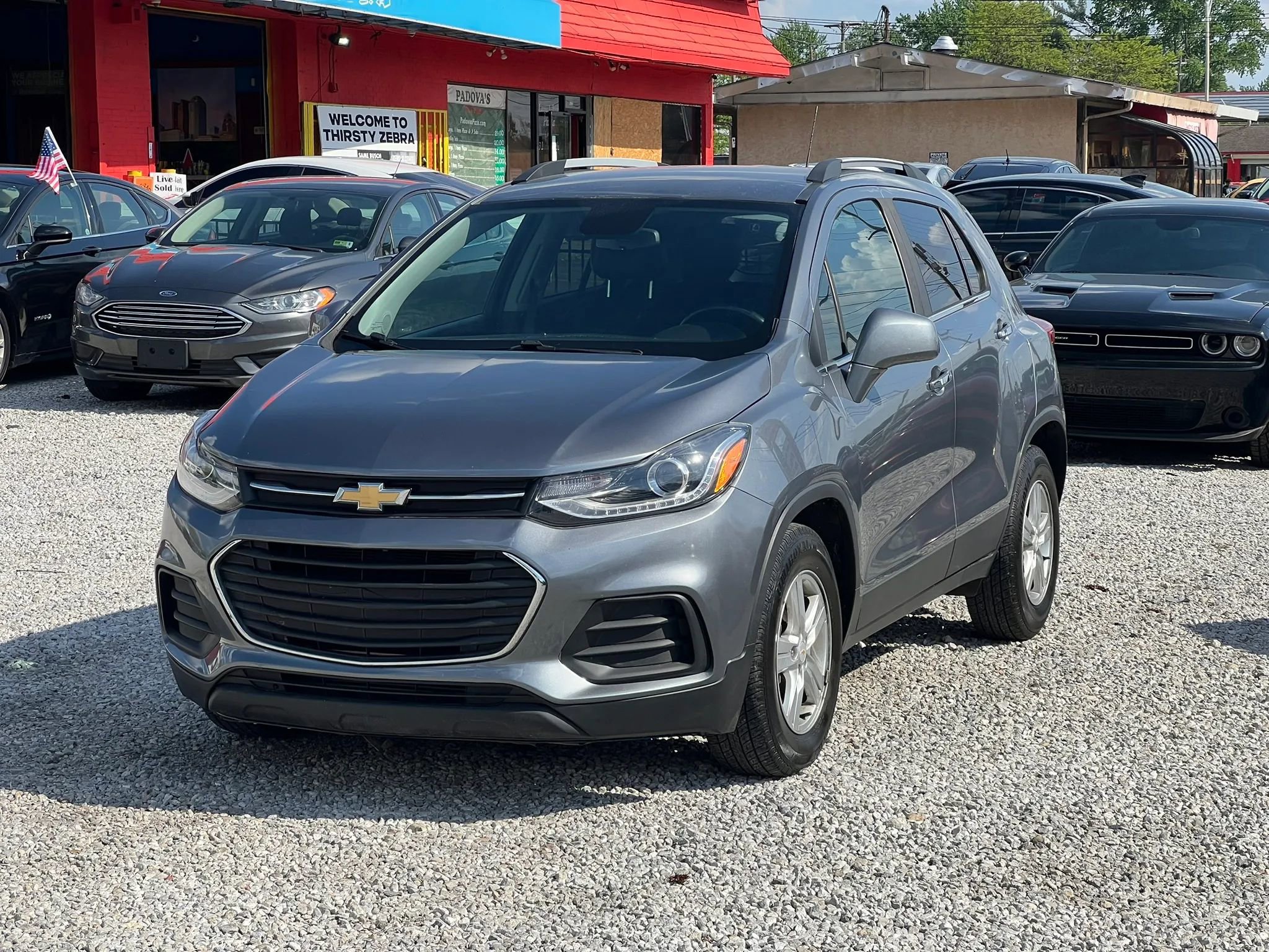 Used 2019 Chevrolet Trax LT w/ LT Convenience Package FWD image 3