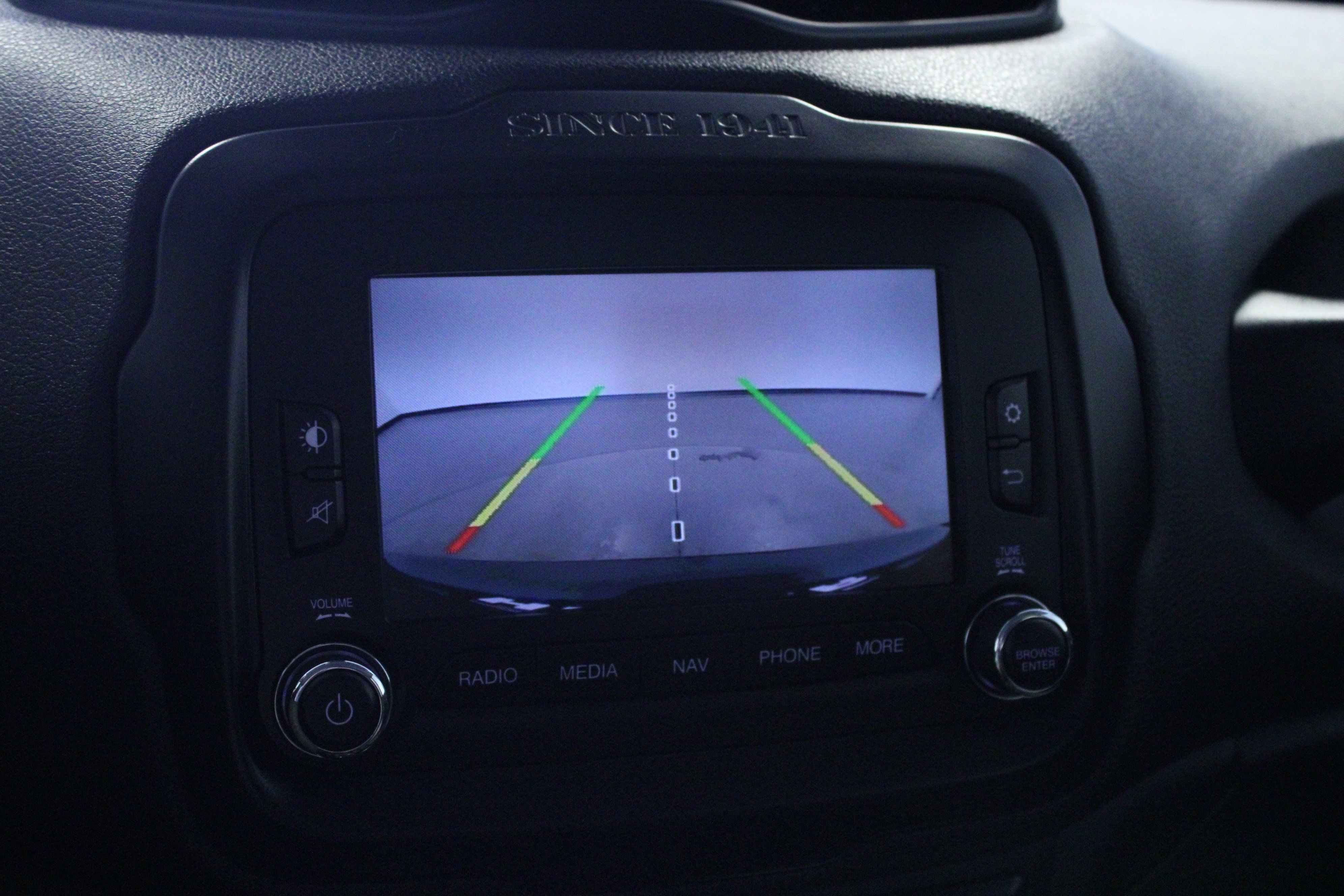 Used 2015 Jeep Renegade Limited w/ Safety & Security Group I image 24