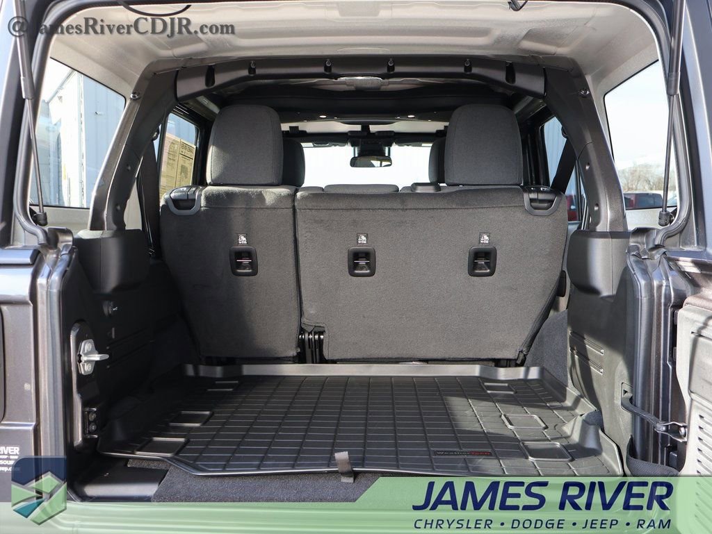 Used 2024 Jeep Wrangler Willys image 14