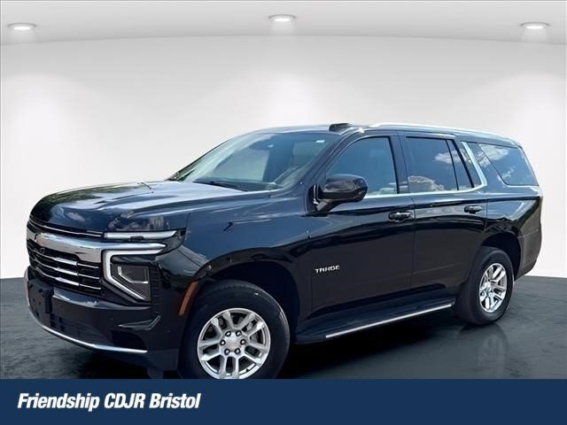 Used 2025 Chevrolet Tahoe LT AWD/4WD image 1