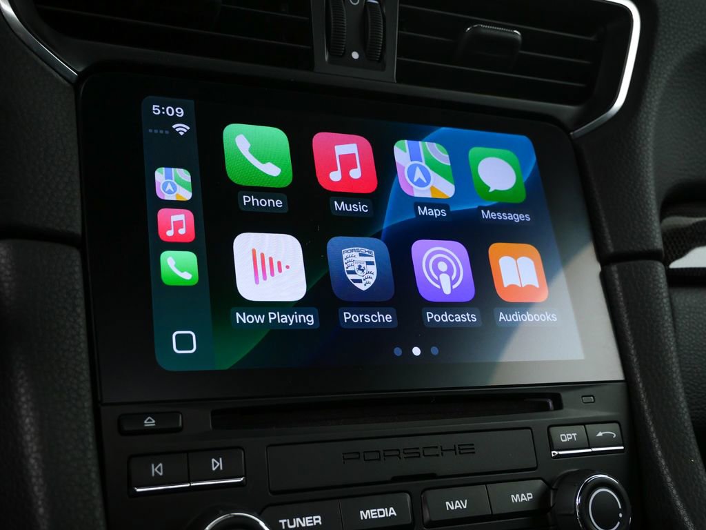 Certified 2019 Porsche 911 Speedster image 17