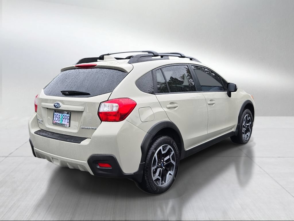 Used 2017 Subaru Crosstrek 2.0i Limited AWD/4WD image 3