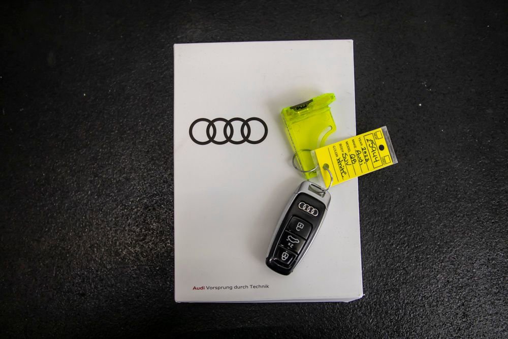 Used 2023 Audi Q8 Premium AWD/4WD image 50