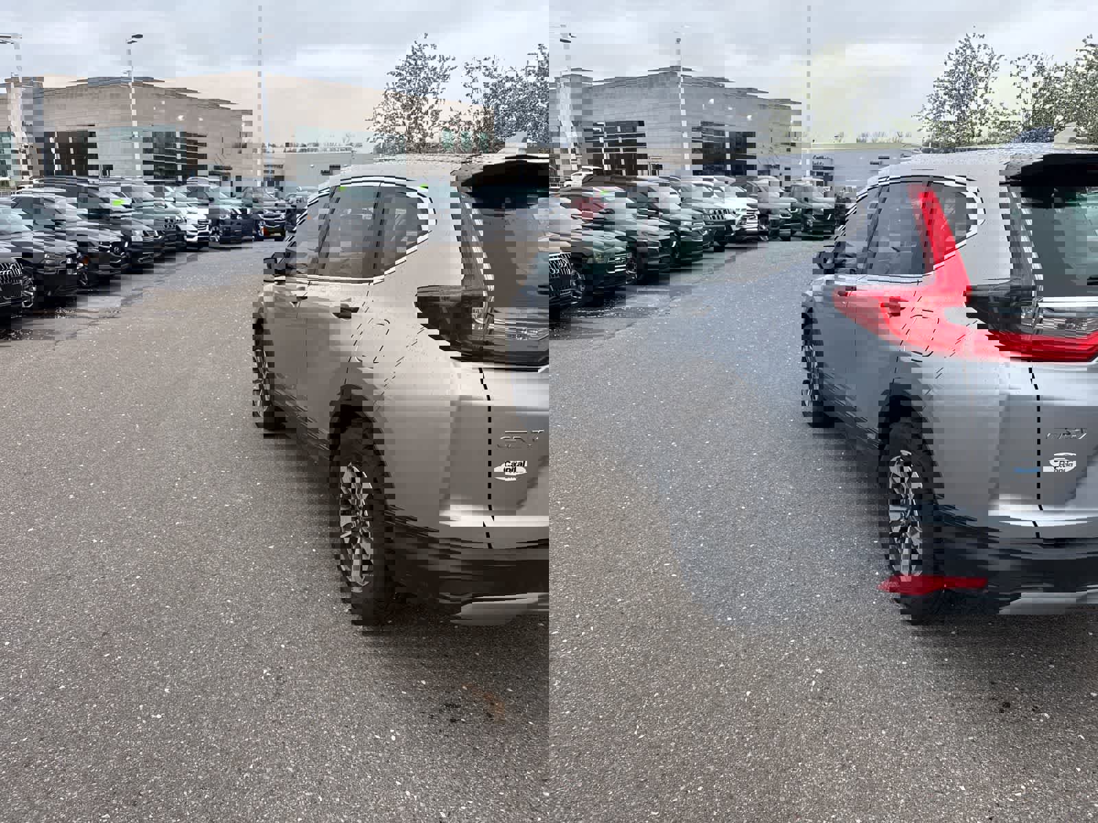 Used 2018 Honda CR-V LX image 6