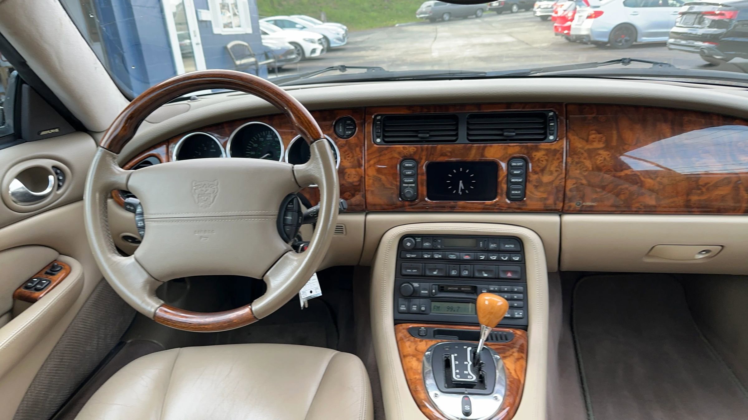 Used 2004 Jaguar XK8 Convertible image 9