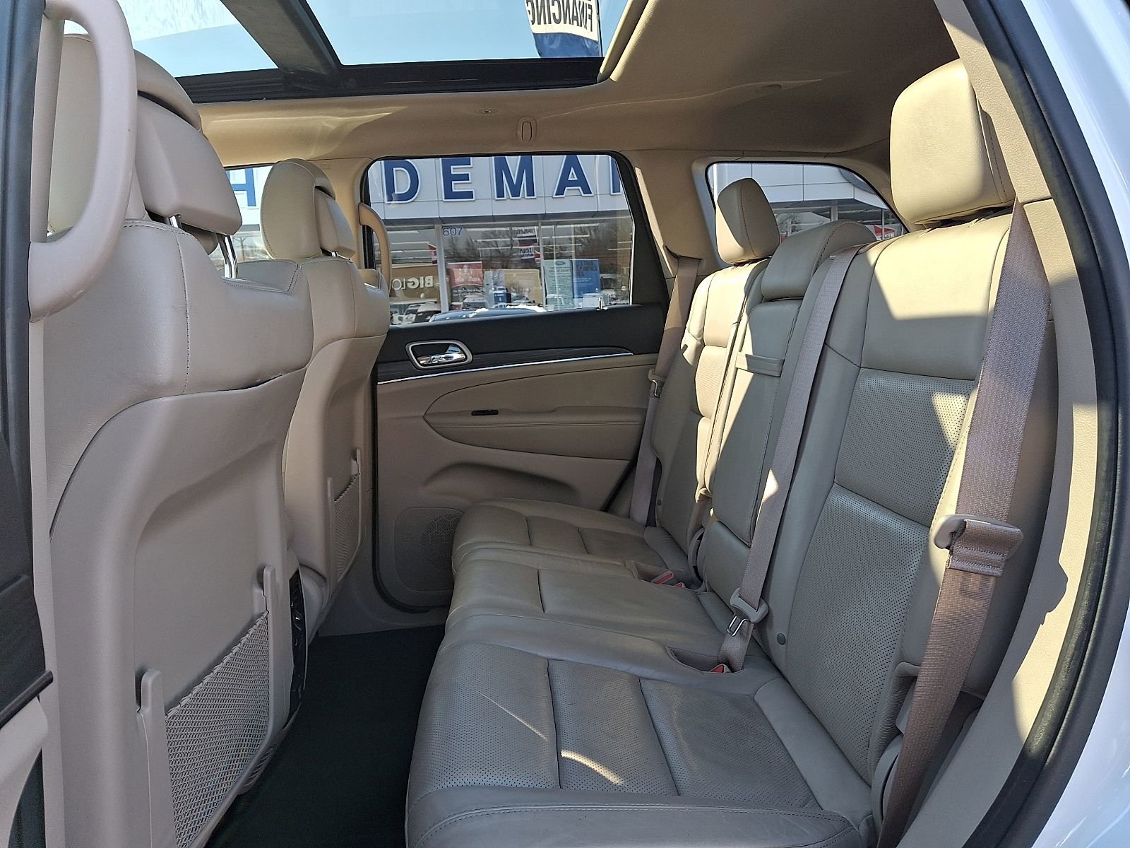 Used 2021 Jeep Grand Cherokee Limited w/ Luxury Group II image 11