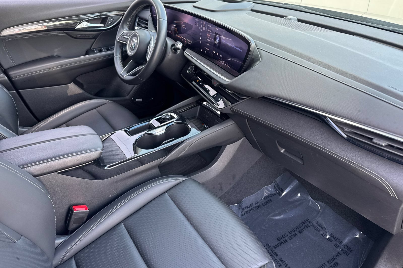 Used 2024 Buick Envision Preferred AWD/4WD image 17