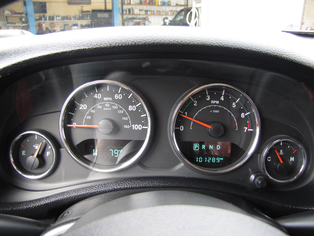 Used 2015 Jeep Wrangler Sport image 12