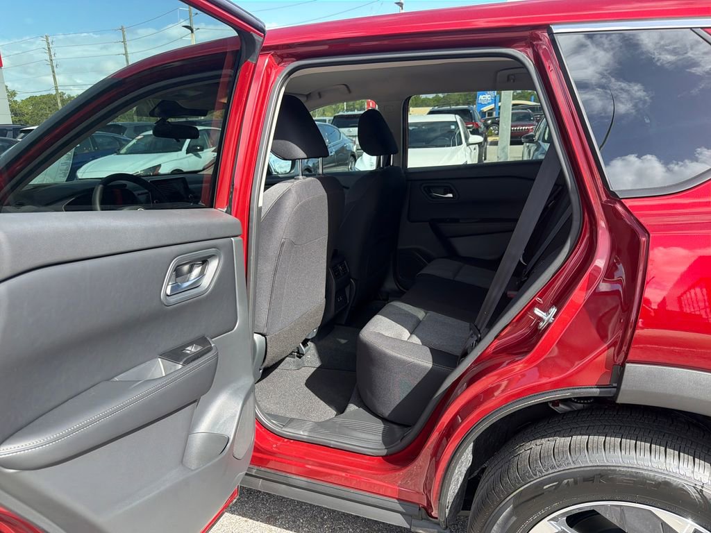New 2026 Nissan Rogue SV image 18